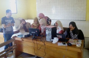 Saatnya Kader Posyandu Menggunakan Teknologi SMS-Gateway