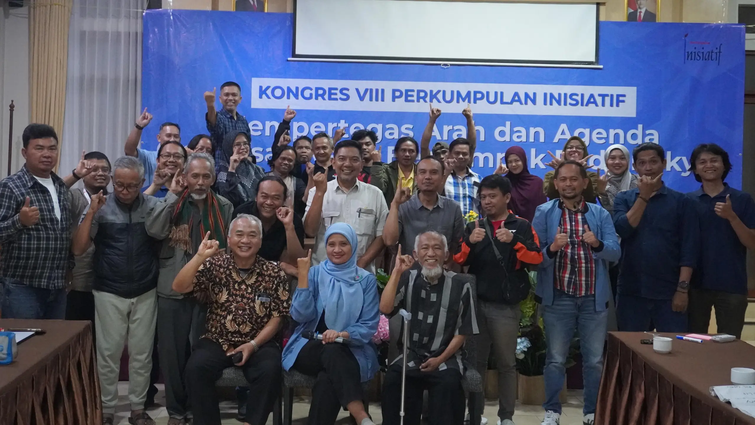 Tentang Inisiatif